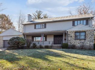 3267 Southwoods Ln, Cincinnati, OH 45213