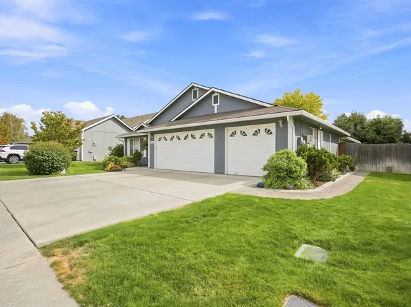 8827 W Klamath Ave, Kennewick, WA 99336