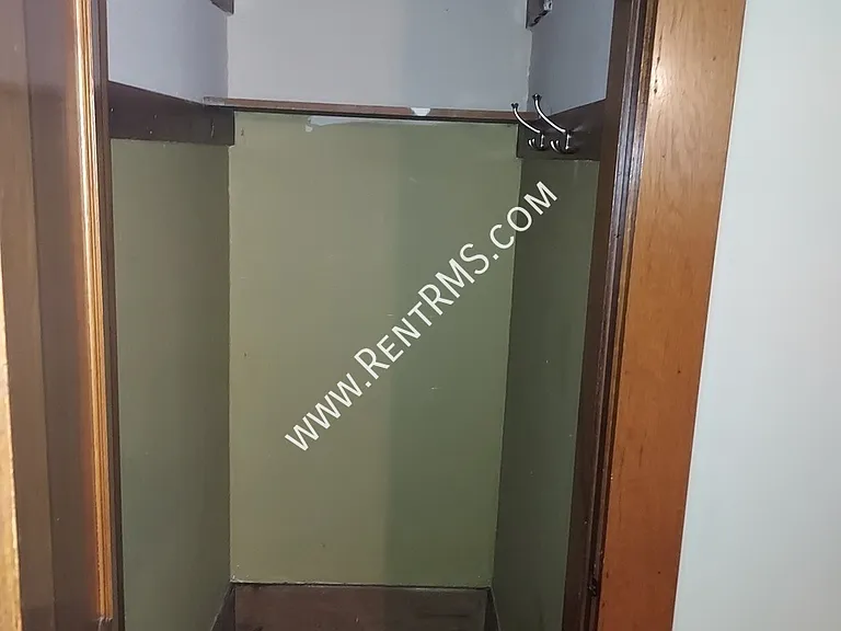 1272 SW Western Ave #2 — Photo 6