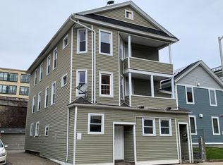 130 Canterbury St, Worcester, MA 01603
