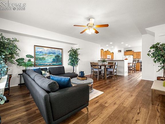 4th image of 10191 Roughshod Point