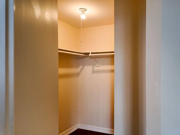 702 Ash St #903 — Photo 9