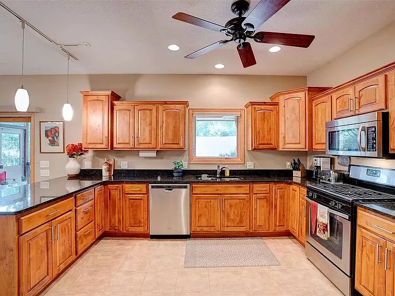 3449 N Jamie Ln — Photo 7