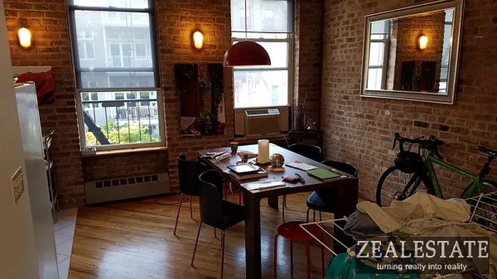 Rented by ZealEstate Group Inc | media 41