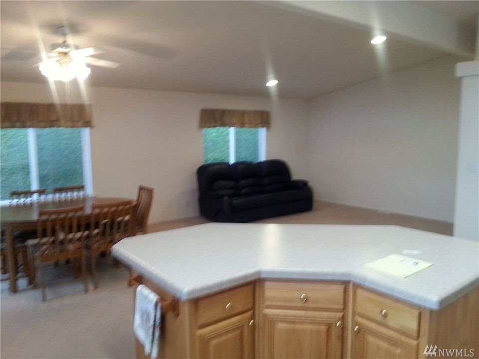 2nd image of 6124 90th Street Ct E
