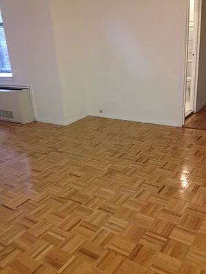 Rented by Anthony Mariano, lreb | media 52