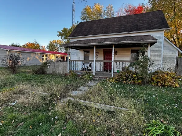 206 E Columbus St, Staunton, IN 47881