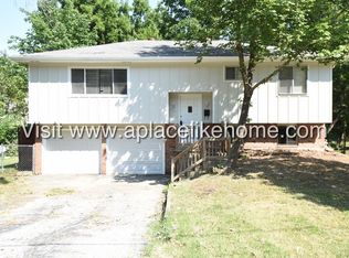 5521 Perry Ln, Merriam, KS 66203