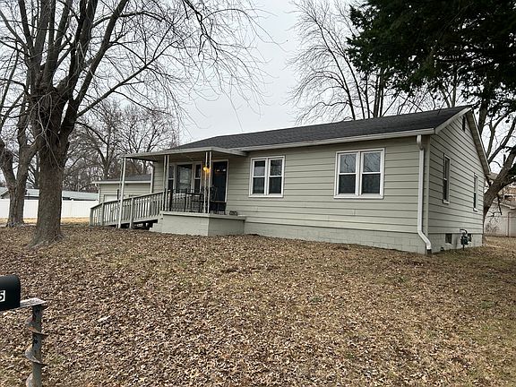 2nd image of 204 Giofre Ave