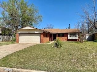1810 Bellaire Dr, Moore, OK 73160