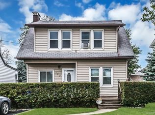 140 Rockaway Pkwy, Valley Stream, NY 11580