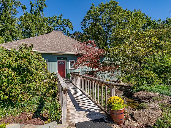 5th image of 1819 Circleview Dr