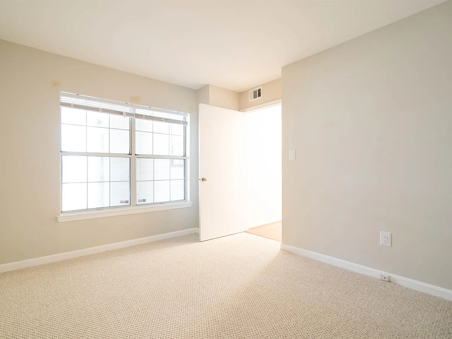 10403 Beacon Ridge Drive - 1 — Photo 2