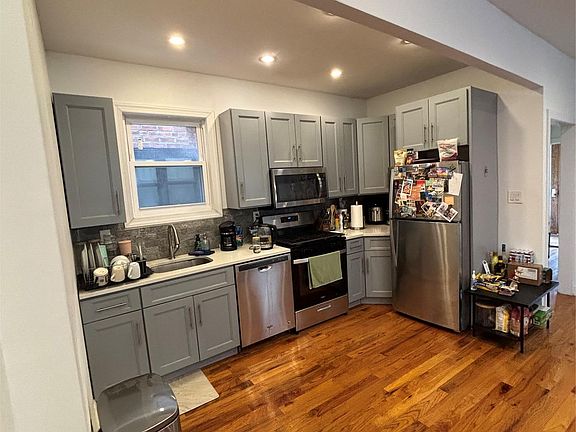 5th image of 2866 Dudley Ave #1