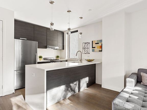 3rd image of 1638 8th Ave APT 1B