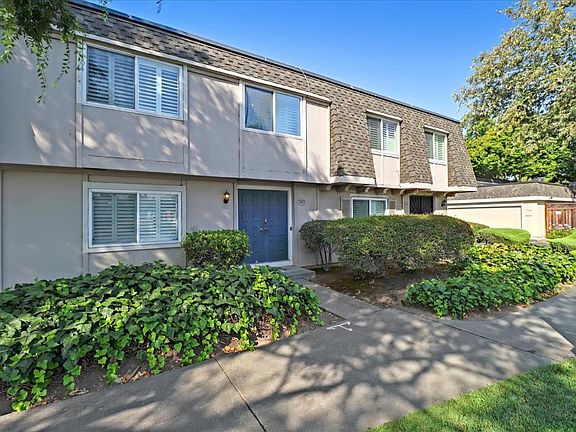 3rd image of 7077 Santa Teresa Blvd