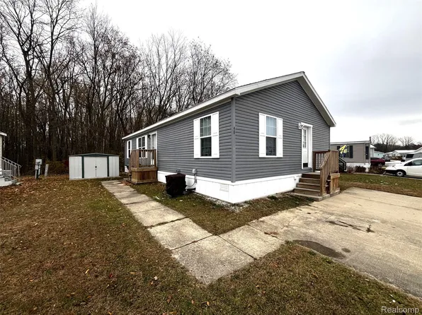 563 Allen Rd Trailer 48, Milan, MI 48160