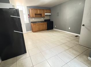 324 Osborne Ter #1R, Newark, NJ 07112