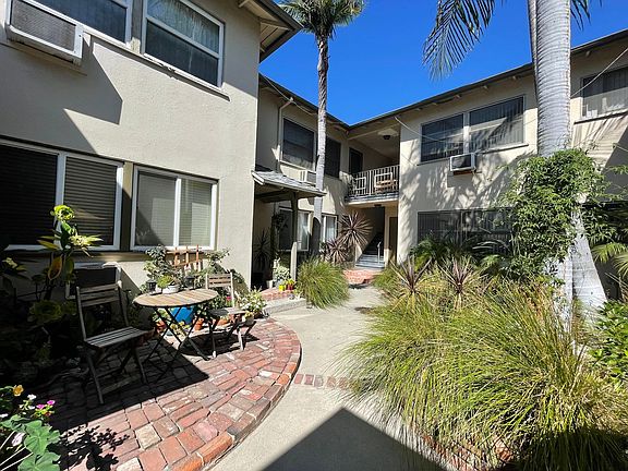 2nd image of 4239 Tujunga Ave APT 6