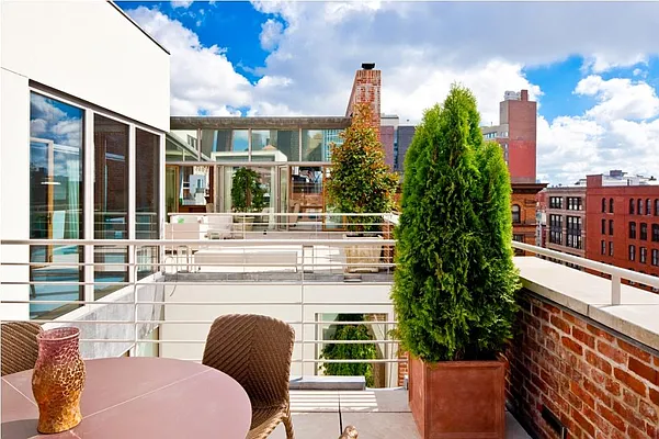 Sold by Corcoran | media 4