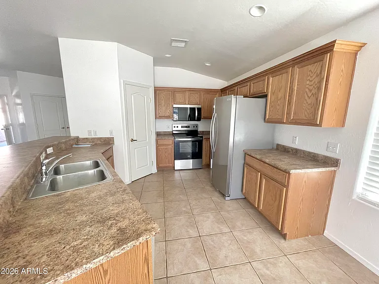 4981 E Catalina Ct — Photo 4