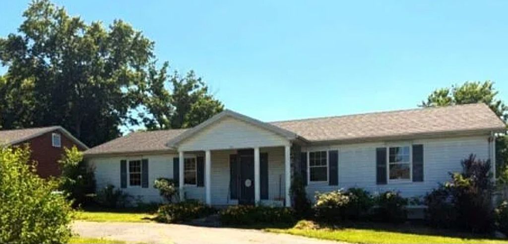 211 Bluebird Ct - Property Image