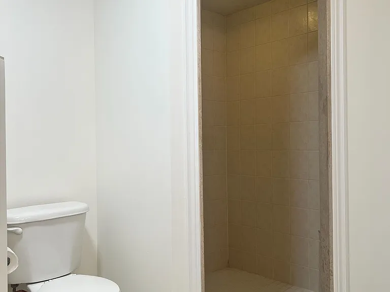 63 Webb Ave — Photo 15