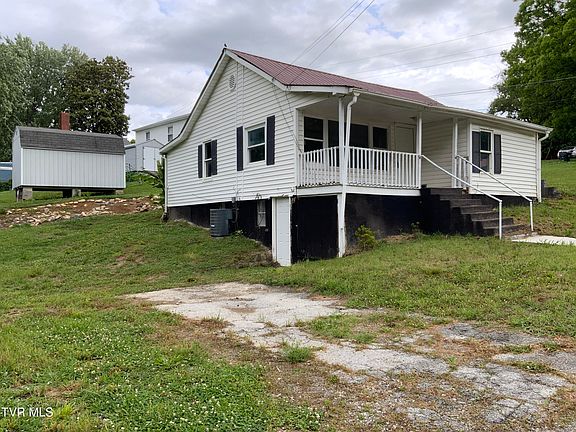 3rd image of 211 Locust St #211