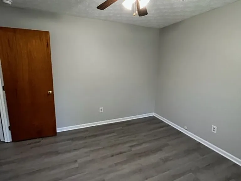 314 Walters Ln — Photo 15