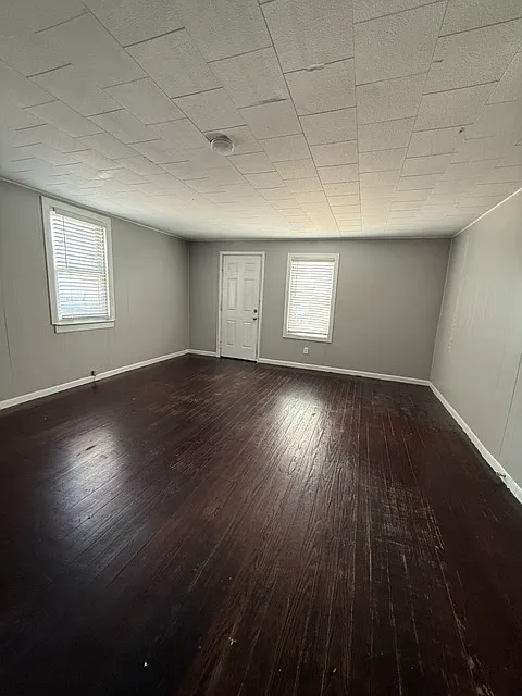 Building Photo - 419 W 9th St #1