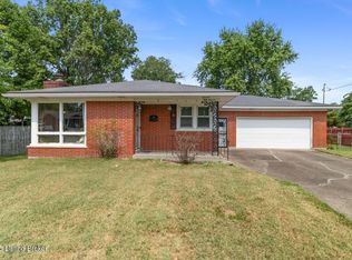 5011 Paramount Dr, Louisville, KY