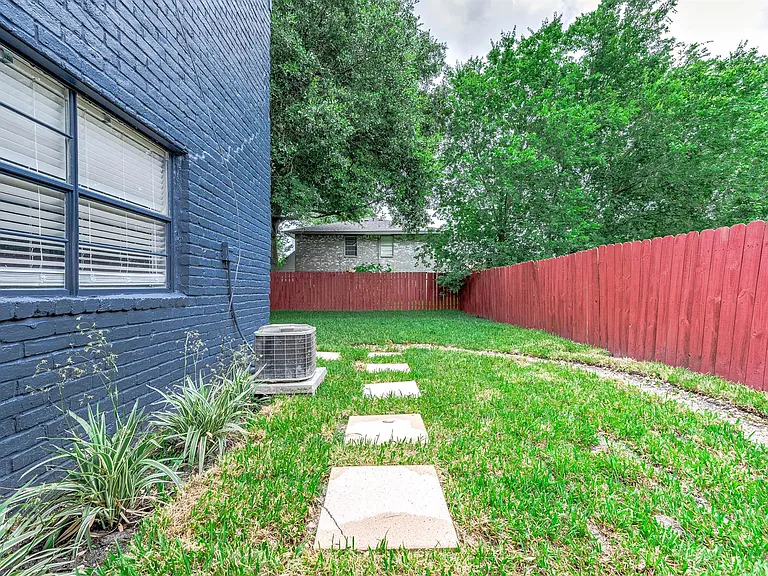 4620 W Orange St — Photo 22