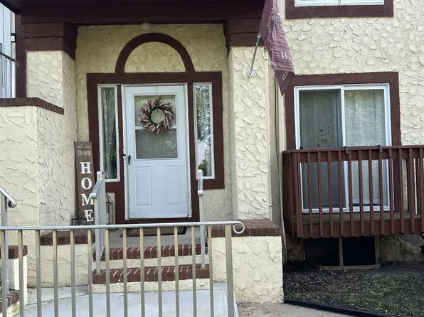 109 Michaels Ct, Woodbridge, NJ 07095