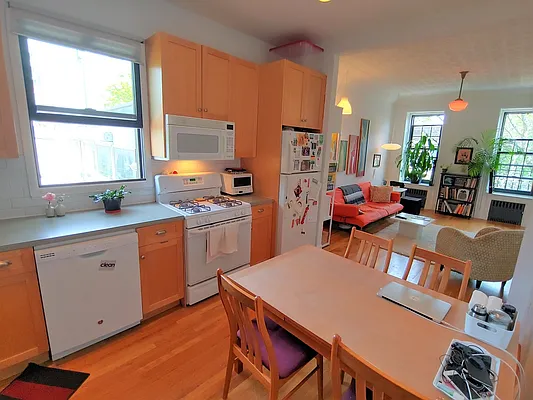 Rented by Halstead Real Estate | media 5