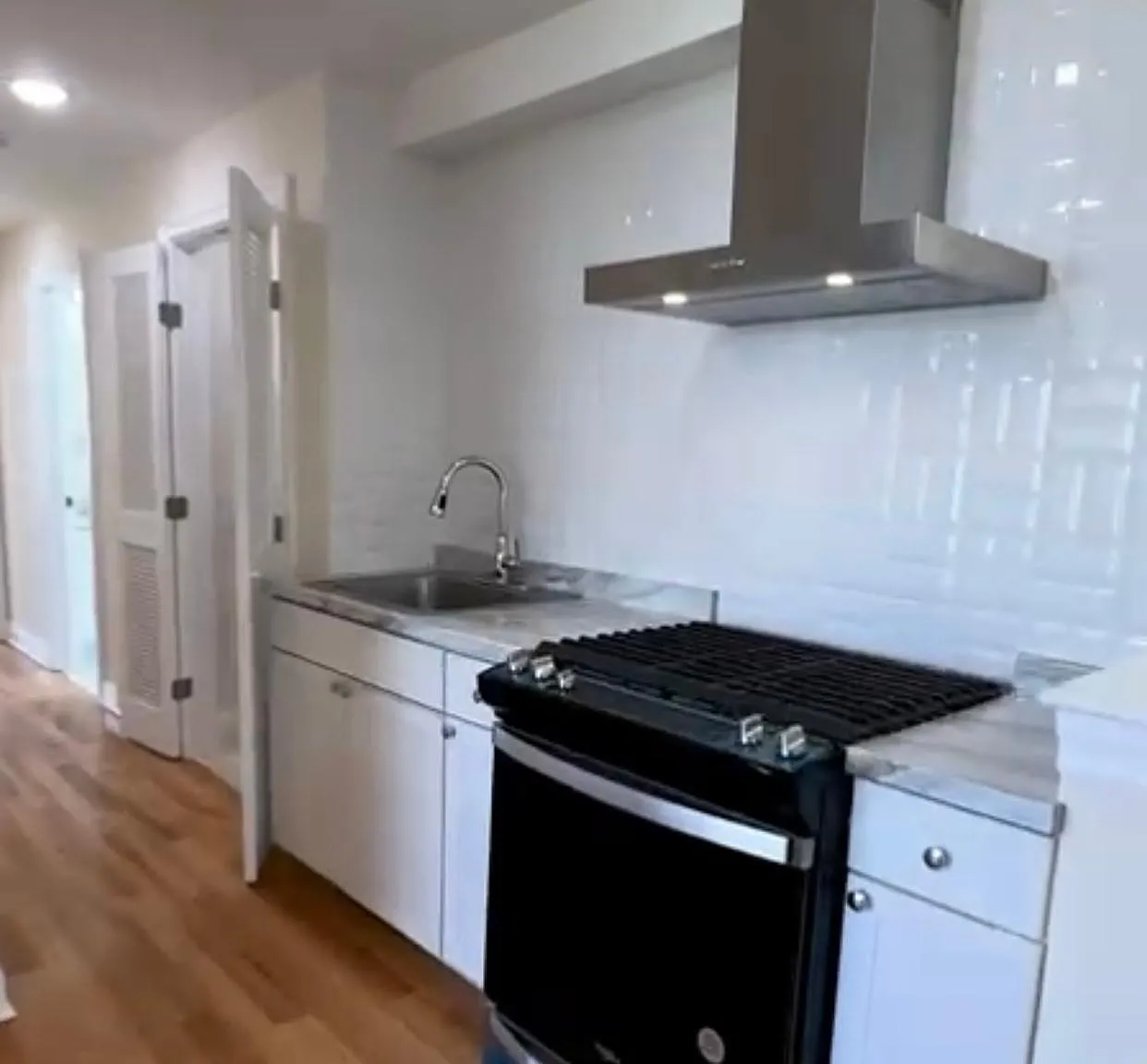 2 bed, $2,700 — Photo 3