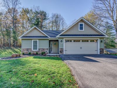6913 Pine Needle Dr, Boones Mill, VA, 24065