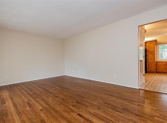 5th image of 2944 Annunciation Dr