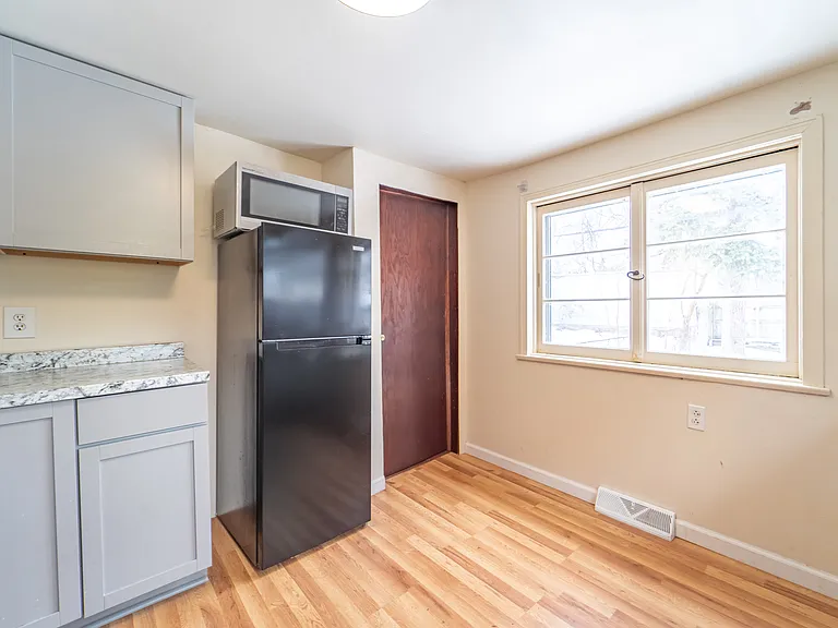 75 Diem St — Photo 15
