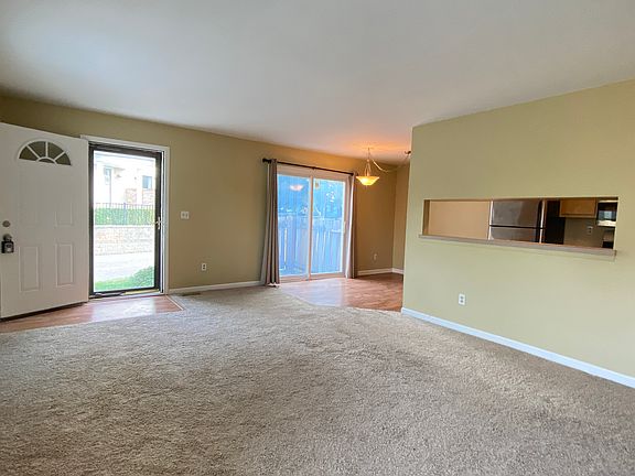 5th image of 23525 Stonehenge Blvd