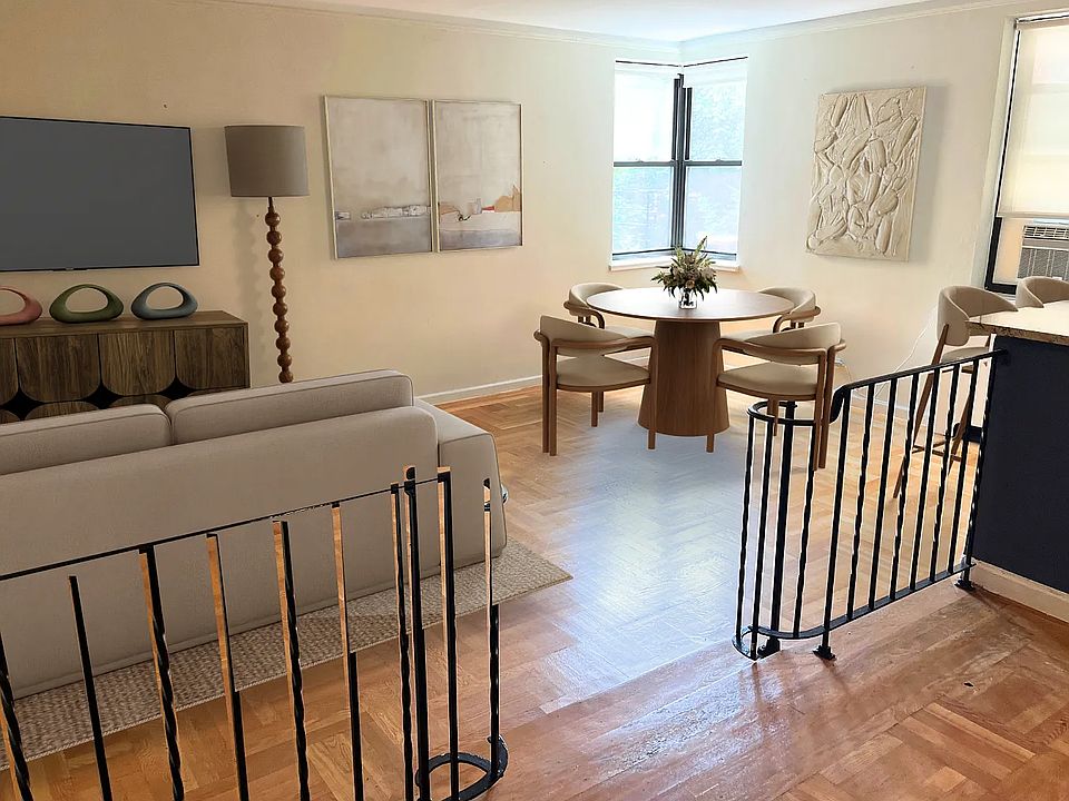 1st image of 10 Downing St APT 3y