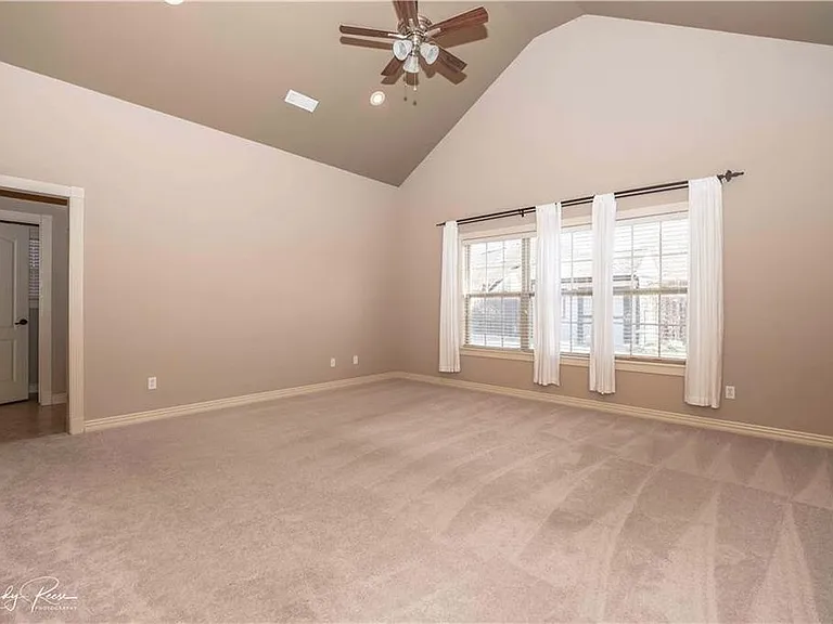 6502 Hearthstone Dr — Photo 7