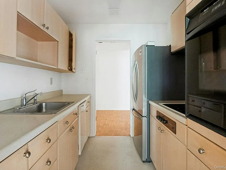 500 Central Park Ave #145 — Photo 11