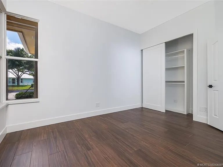2198 SW Mayflower Dr — Photo 28