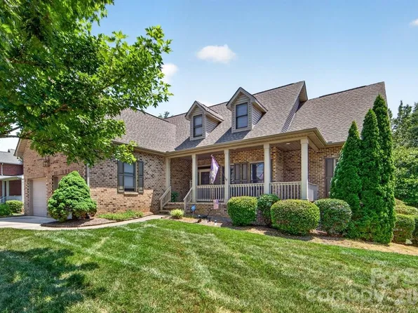 2916 Ed Reid St, Charlotte, NC 28216