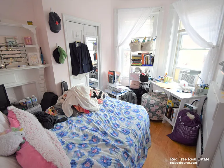 3 Warwick St #2 — Photo 6