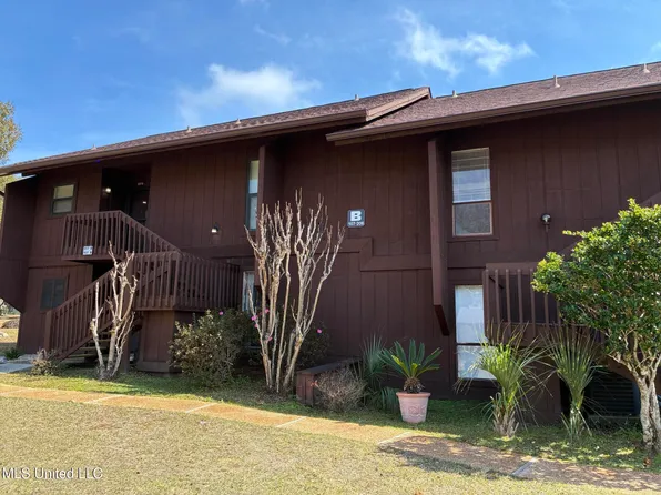 107 Molokai Vlg #B, Diamondhead, MS 39525