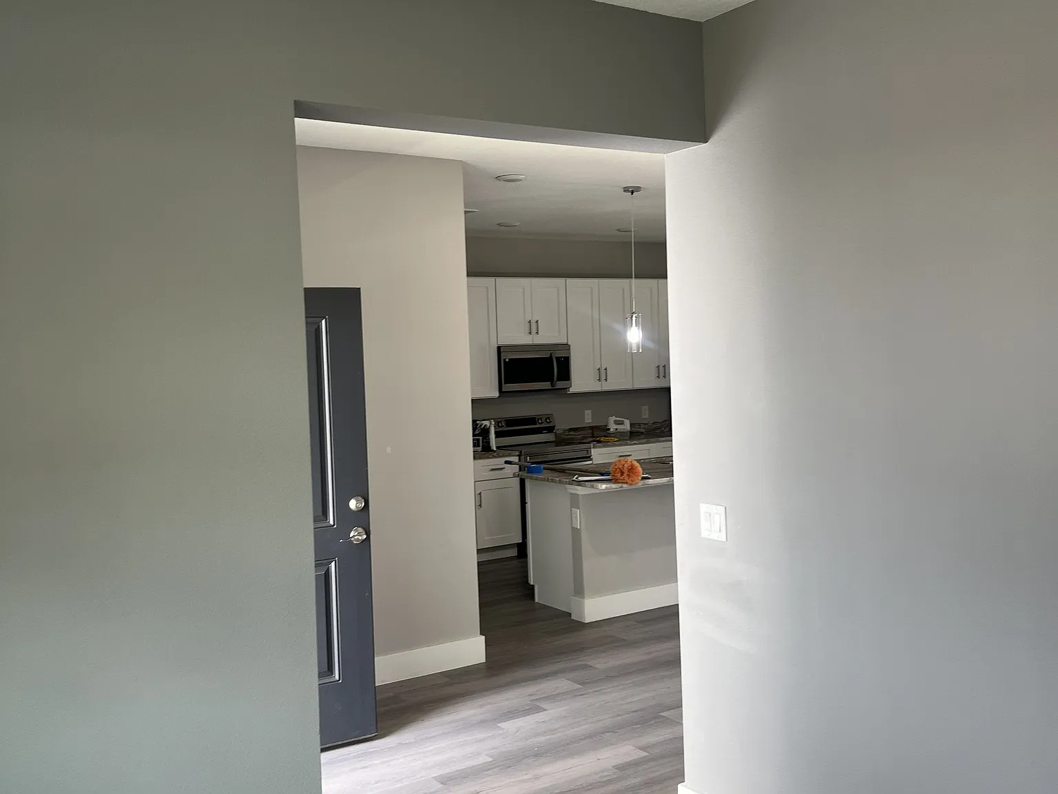 3 bed, 1500 sqft, $1,950 — Photo 2