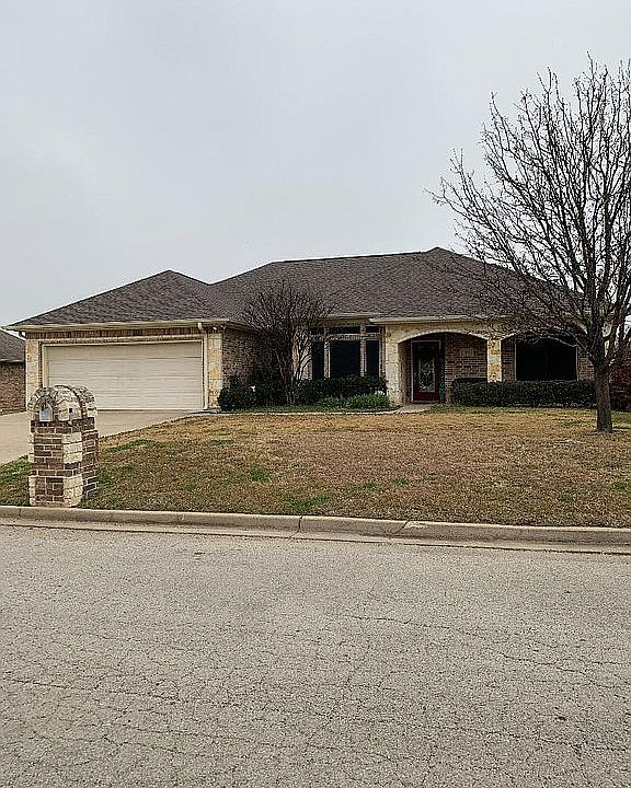 1st image of 308 W McAfee Dr