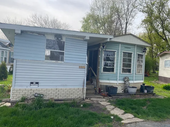 273 Misty Rdg, Lakemoor, IL 60051