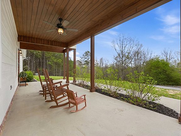 4th image of 523 Bryant Rd